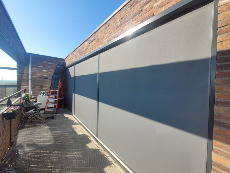 Windvaste screens Amersfoort balkon met afstandsbediening