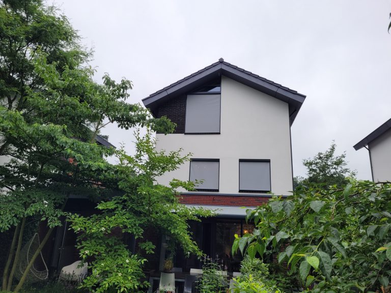 Windvaste screens Den Dolder met brel motoren