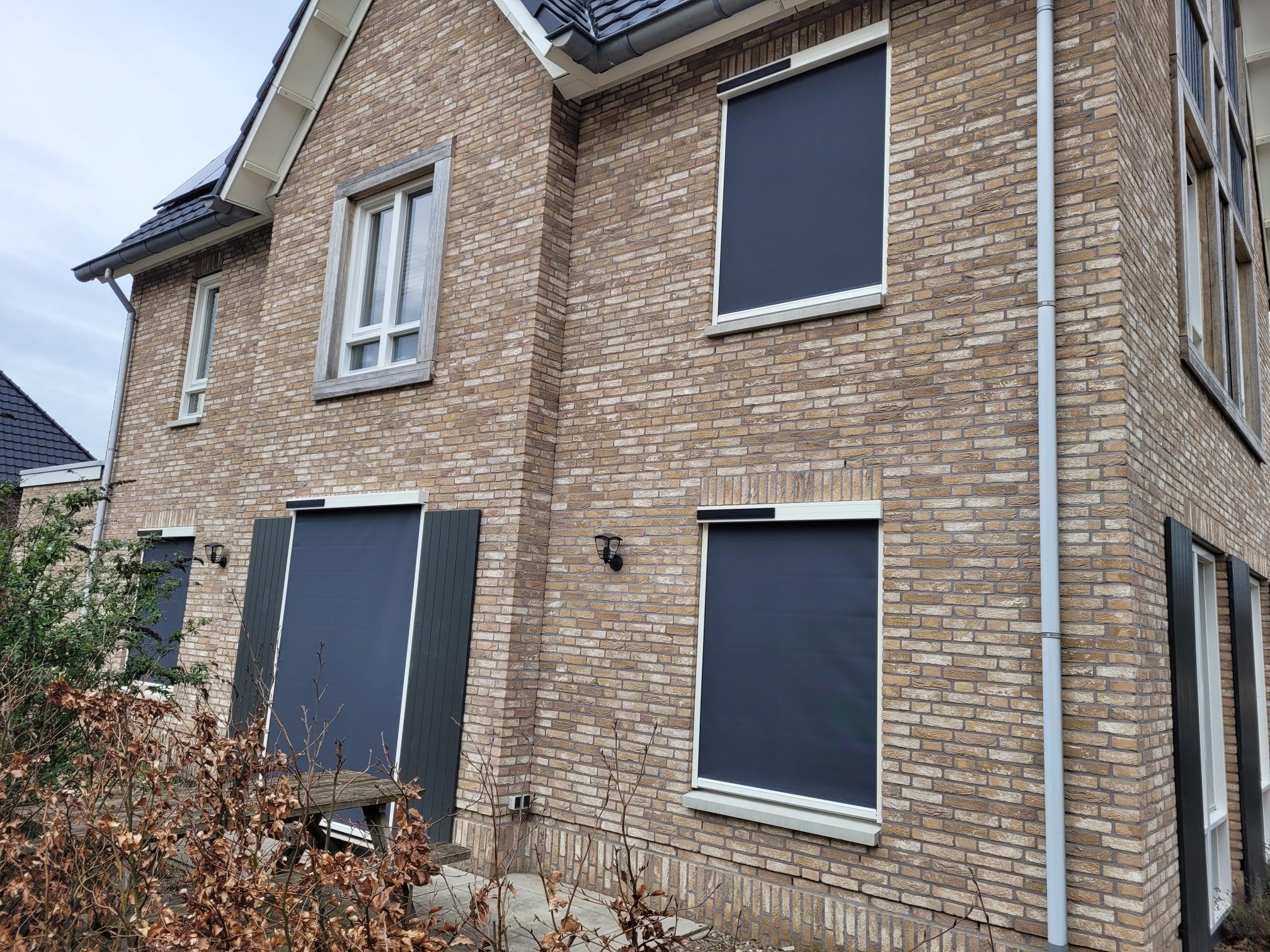 Screens windvast Solar wit 9010 vierkante kast