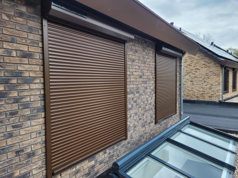 Solar Somfy Bruin Rolluiken