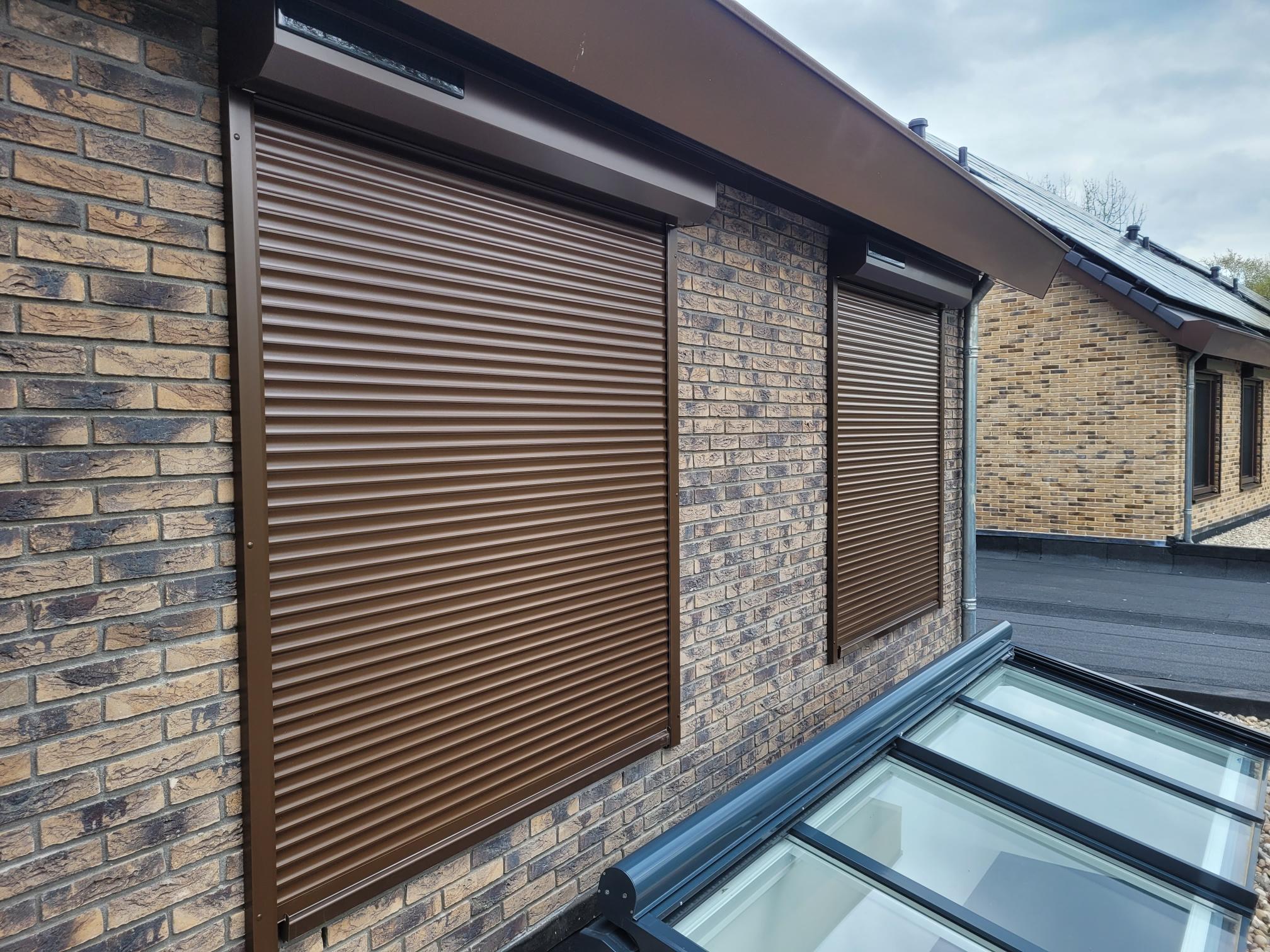 Solar Somfy Bruin Rolluiken